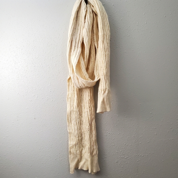 American Eagle Outfitters Scarf Cream color - Picture 2 of 3